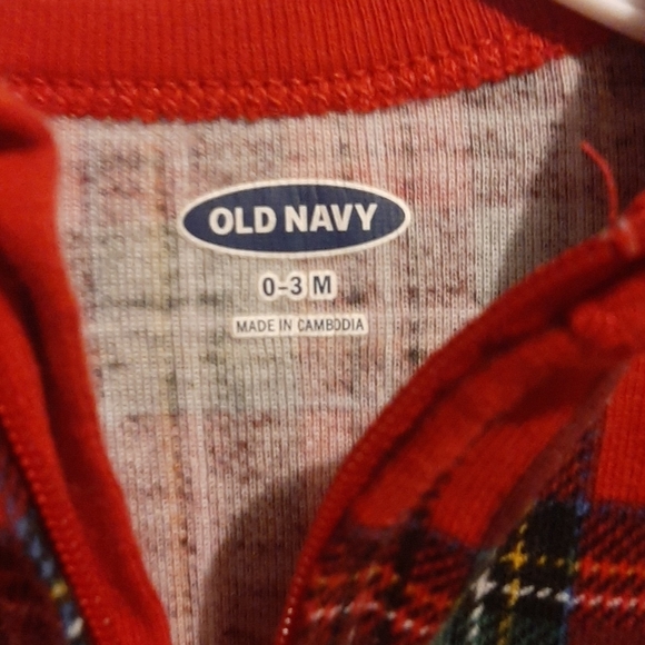 0-3 months baby Christmas Onesie Old Navy colors Red and Black - Picture 3 of 4